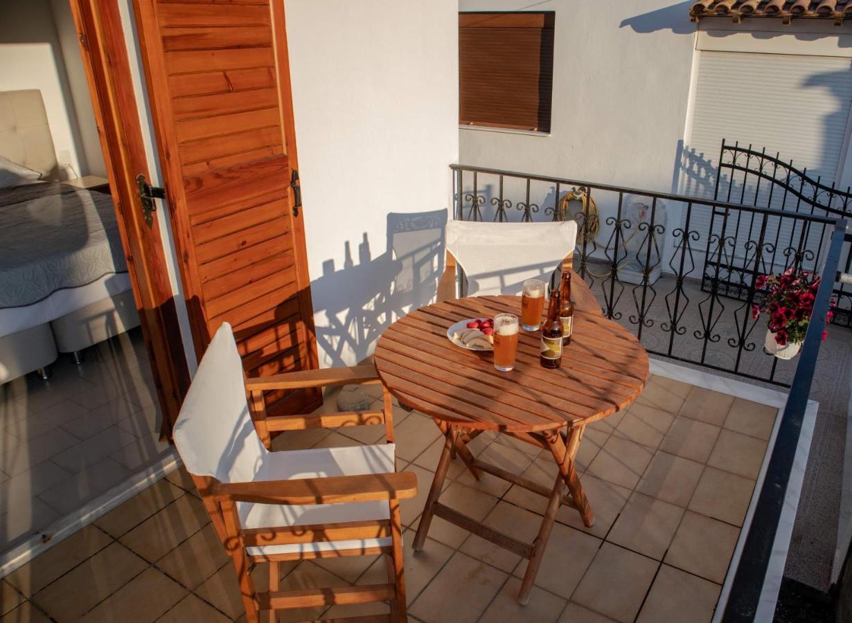 Athanasia Apartments Skiathos Exterior photo