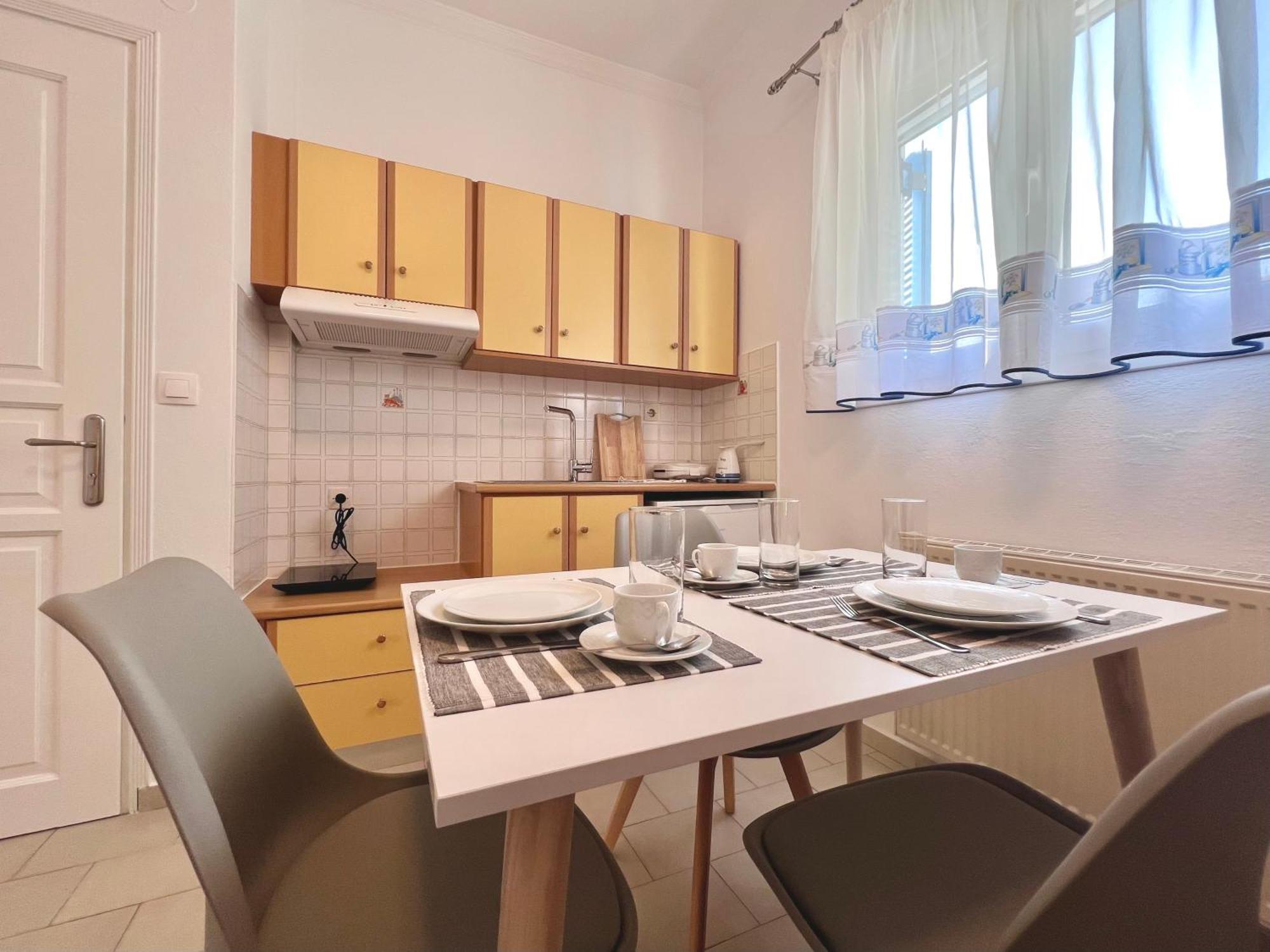 Athanasia Apartments Skiathos Exterior photo