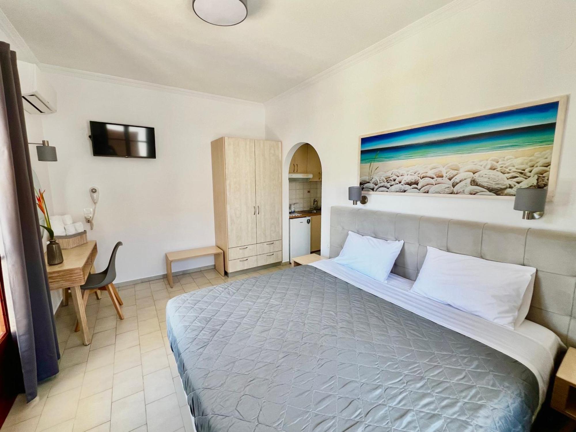 Athanasia Apartments Skiathos Exterior photo